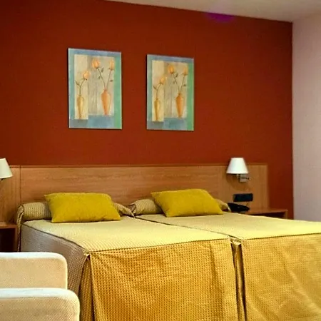 Leyton Hotel 2*